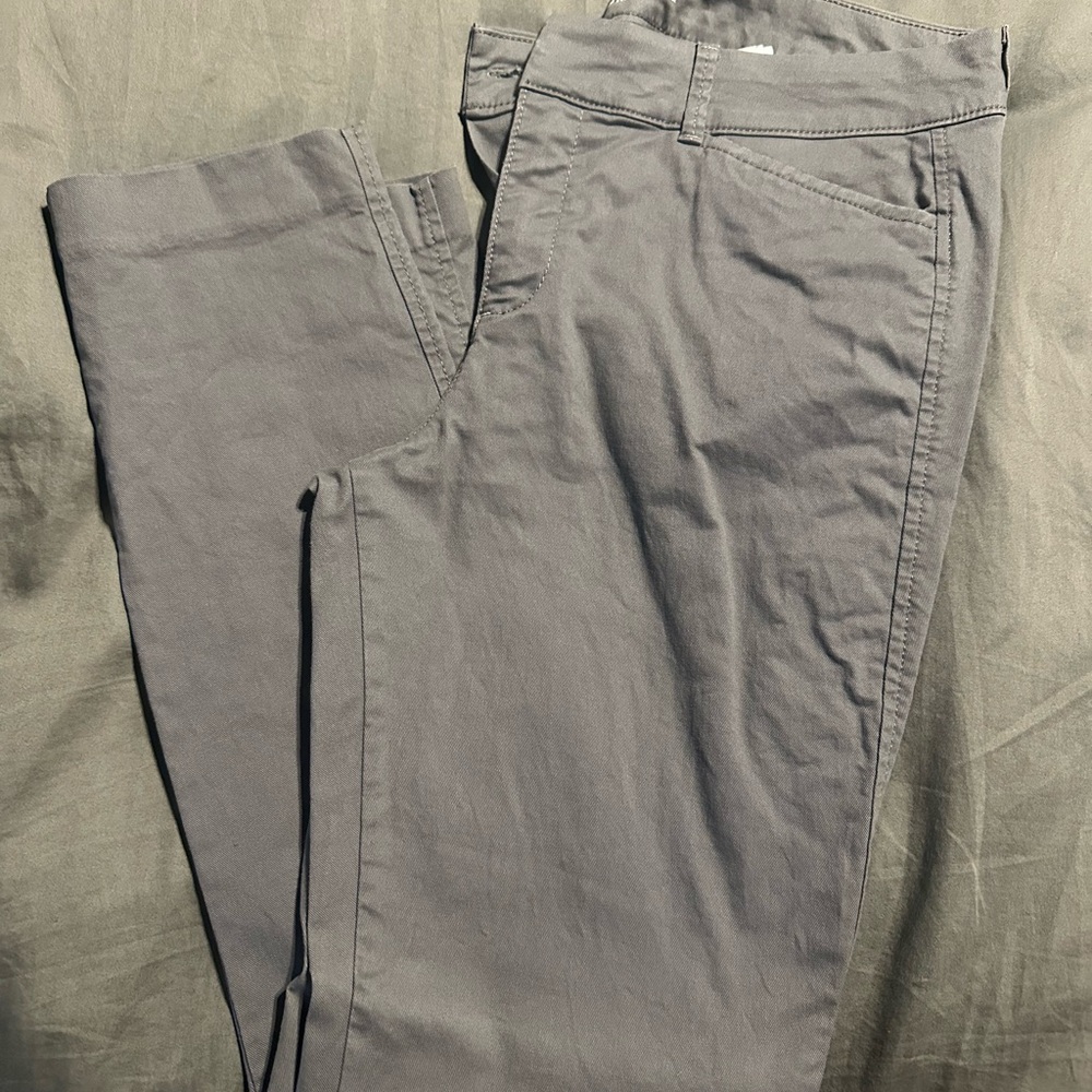 Old Navy Charcoal Pixie Mid-Rise Pants
